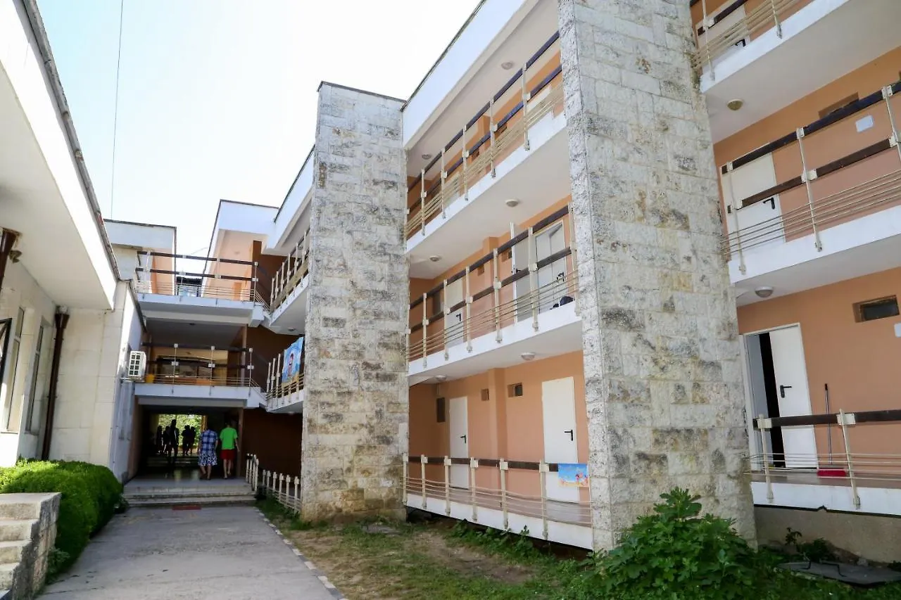 Otel Почивна База Хелиос
